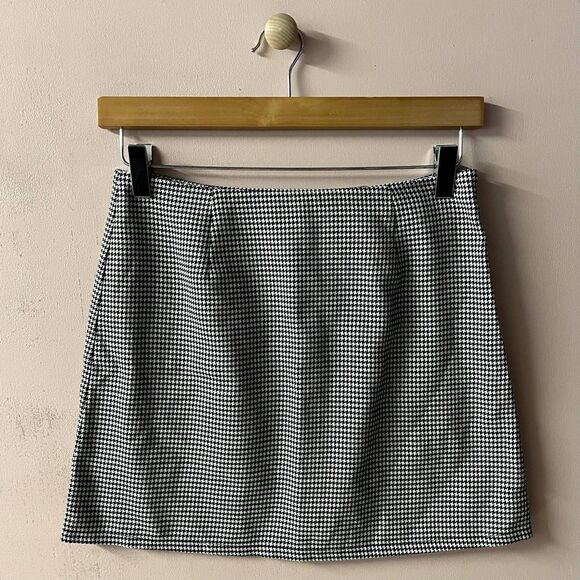 Forever 21 Houndstooth Mini Skirt Size S NWT - Picture 11 of 12